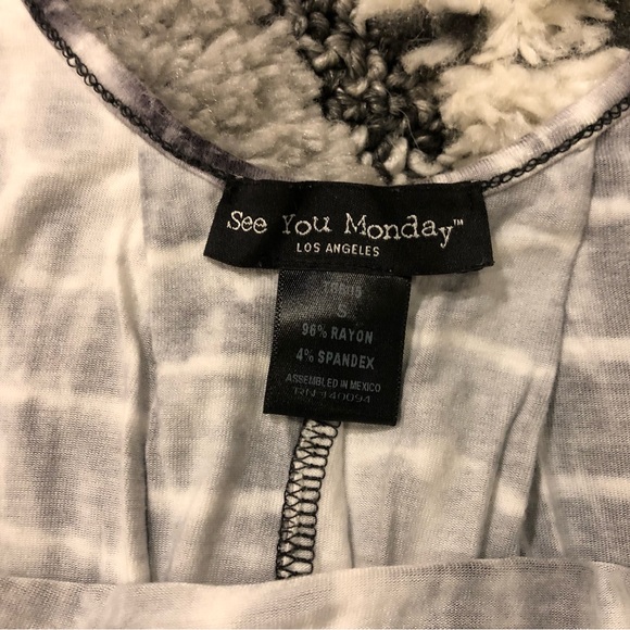 See You Monday swingy tie die tank Small grey-blue/white rayon and spandex - Picture 3 of 7